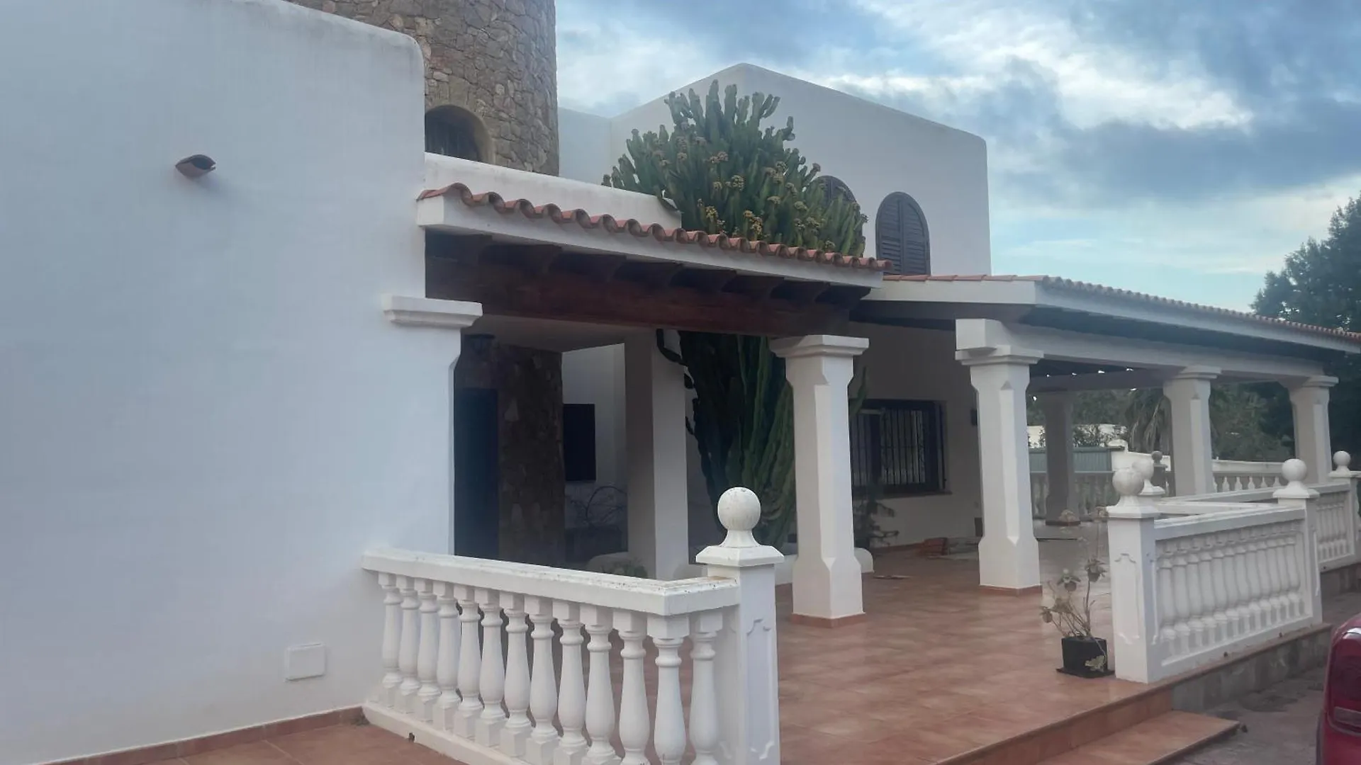Can Ros Villa Sant Carles de Peralta